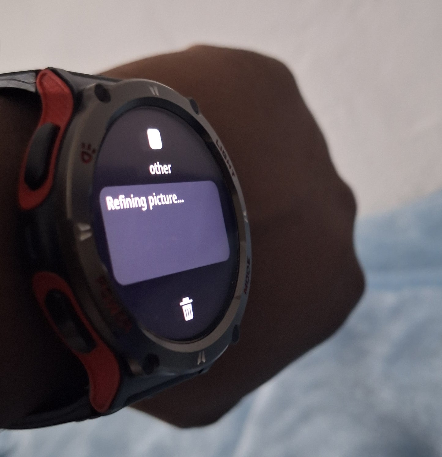 Luxurious Synwoo Smartwatch with torch